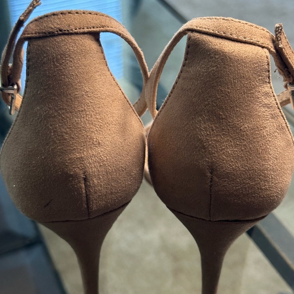 Express - Picture 6 of 8